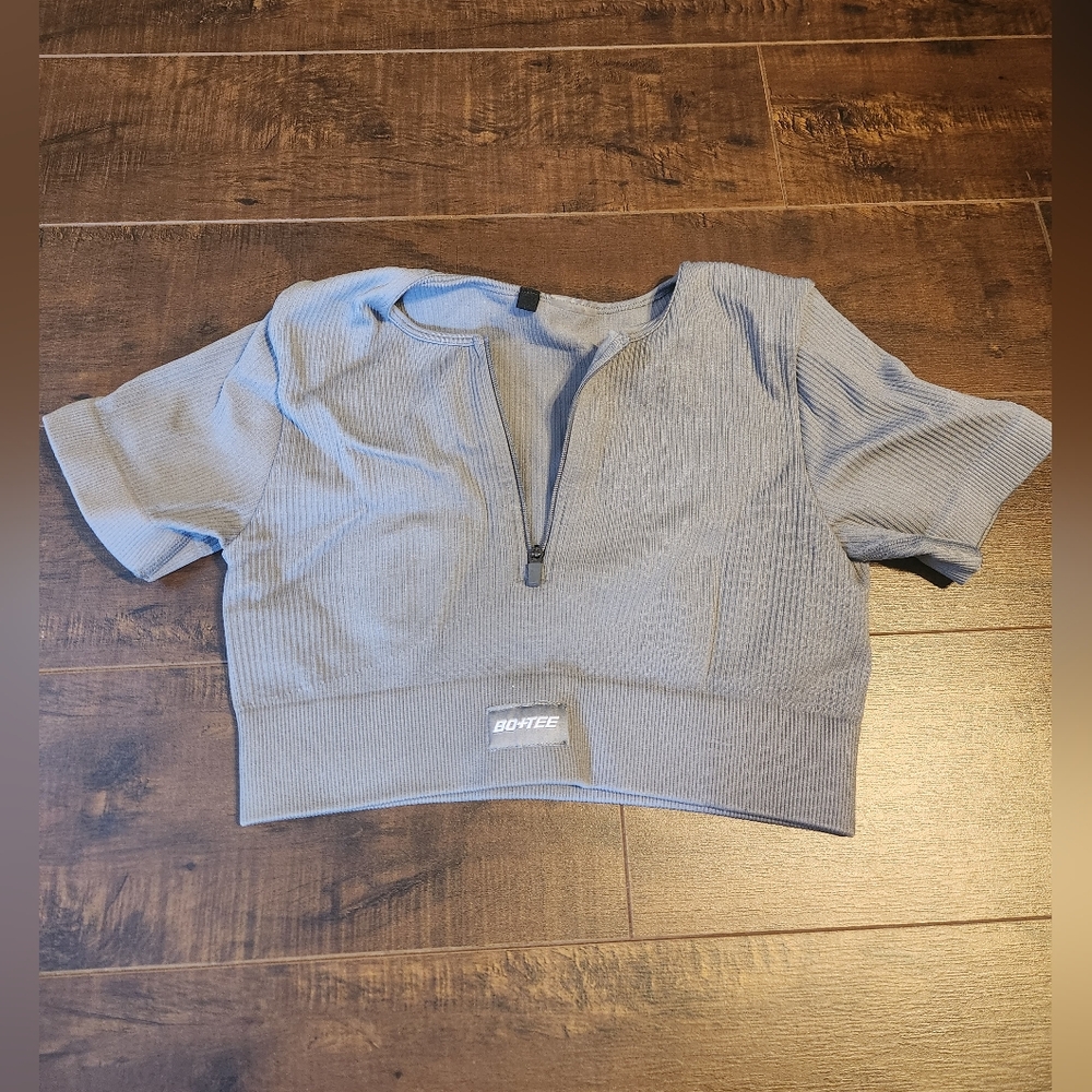 Bo+Tee crop top half zip in grey